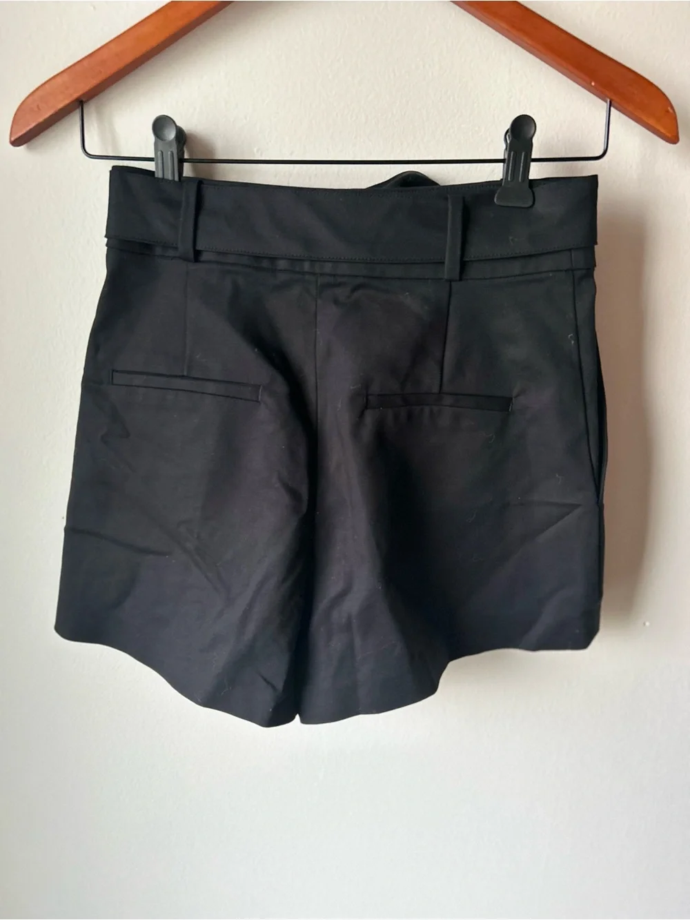 BABATON ARITZIA Black Belted Trouser Shorts | Size 0 | Like New